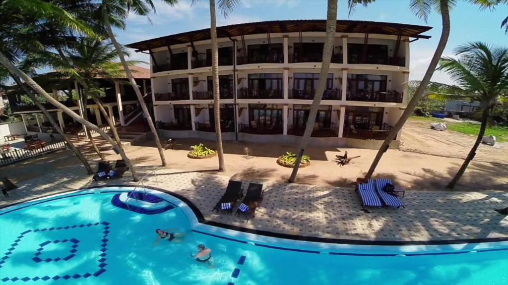 Whispering Palms Hotel Bentota Buitenkant foto