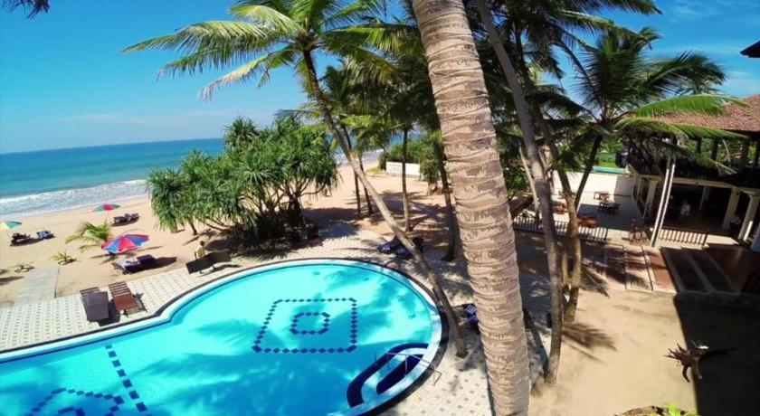 Whispering Palms Hotel Bentota Buitenkant foto